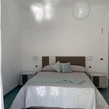 Casa Ausilia Bilocale * אמאלפי